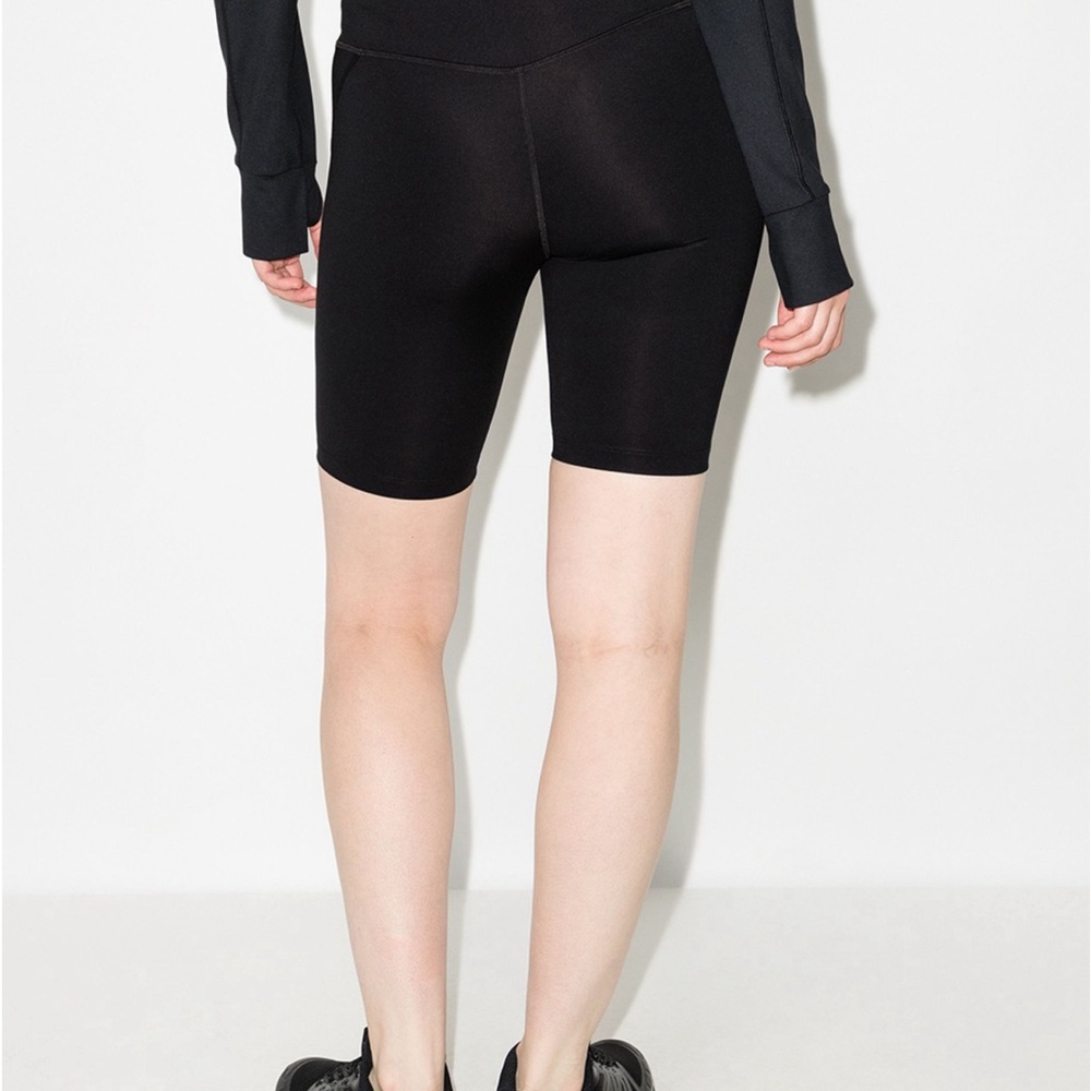 Girlfriend Collective high-rise bike shorts size small